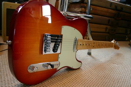 2011 Fender Custom Deluxe Aged Cherry Sunburst Custom Shop Fender Tele