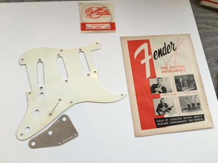 1956 Orig 10-56 Fender Stratocaster White Pickguard With Metal Control Plate