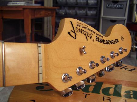 Jimi Hendrix 1997 USA Fender Strat Maple Cap Neck